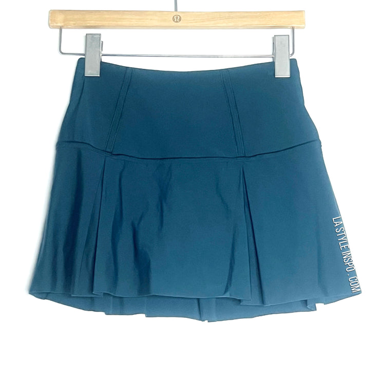 Lululemon Lost In Pace Skirt Teal Green pleads Size 2 REGULAR