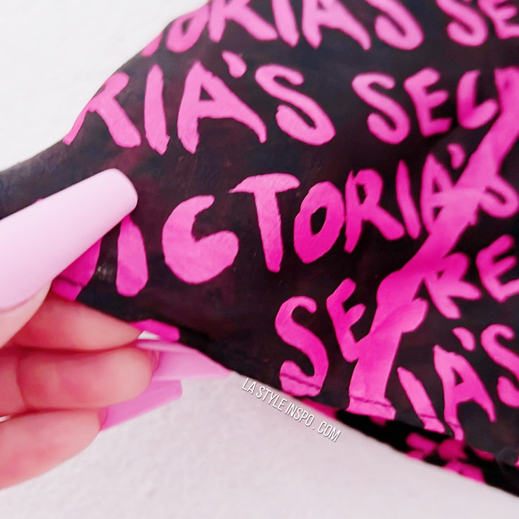 Victoria’s Secret Vintage Silky Scarve Pink Black Hearts VS logo Size Large